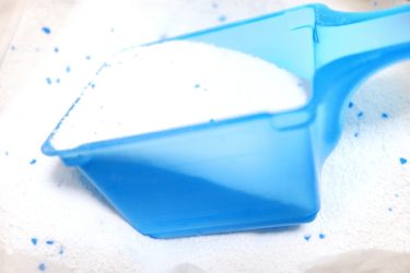 粉の洗剤が液体の洗剤よりもおすすめな理由！粉の洗剤のメリット